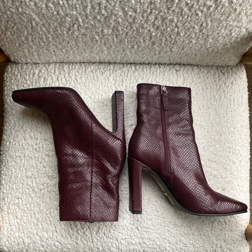 TOP SHOP burgundy snake skin boots